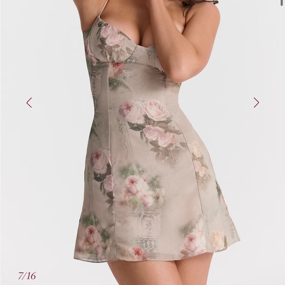 House of CB XS Christiana Beige Floral Mini Dress with Pink Rose Print - Picture 4 of 9